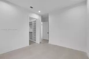 240 NE 156th St, Miami, FL 33162 - Photo 21