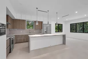 240 NE 156th St, Miami, FL 33162 - Photo 11