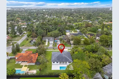 240 NE 156th St, Miami, FL 33162 - Photo 37