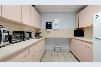 7957 NW 54th St, Doral, FL 33166 - Photo 21