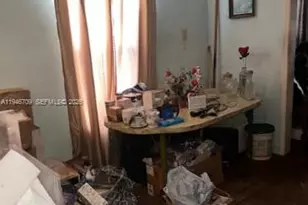 1129 NW 105th St, Miami, FL 33150 - Photo 5