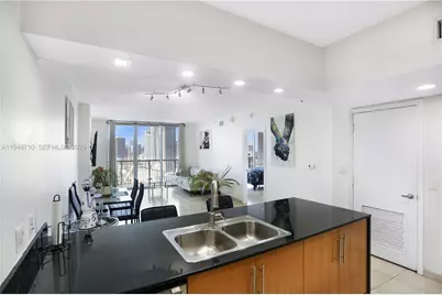 1750 N Bayshore Dr #3210, Miami, FL 33132 - Photo 3