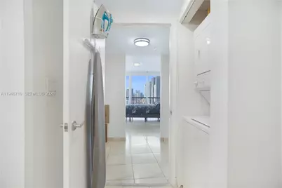 1750 N Bayshore Dr #3210, Miami, FL 33132 - Photo 25