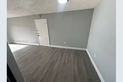 7200 Fairway Dr. #H10, Miami Lakes, FL 33014 - Photo 3