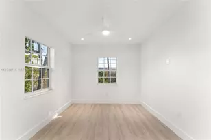 1880 NE 180th St, North Miami Beach, FL 33162 - Photo 57