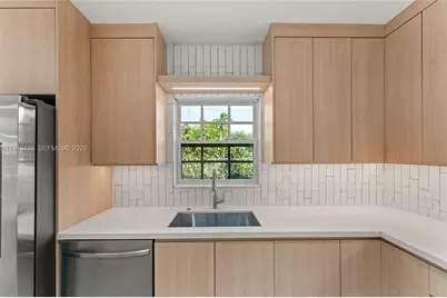 1880 NE 180th St, North Miami Beach, FL 33162 - Photo 29