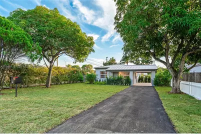 1880 NE 180th St, North Miami Beach, FL 33162 - Photo 17