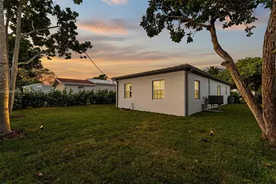 1880 NE 180th St, North Miami Beach, FL 33162 - Photo 87