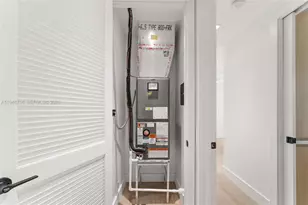 1880 NE 180th St, North Miami Beach, FL 33162 - Photo 69