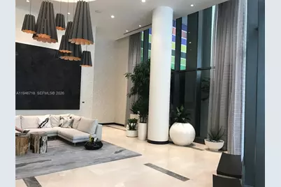 55 SW 9th St #2807, Miami, FL 33130 - Photo 3