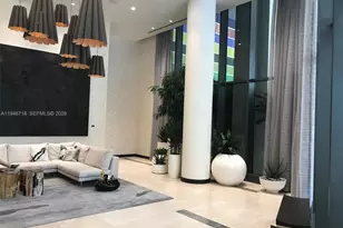 55 SW 9th St, Miami, FL 33130 - Photo 3