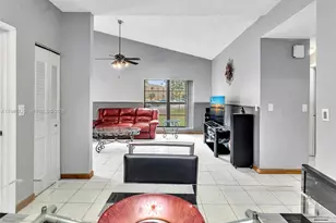 9401 NW 14th Ct, Pembroke Pines, FL 33024 - Photo 19