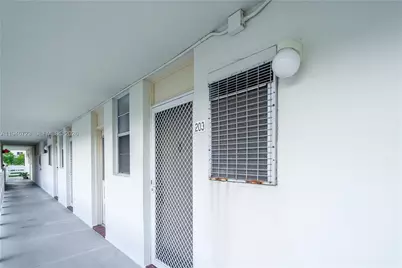 3030 Marcos Dr #T203, Aventura, FL 33160 - Photo 29