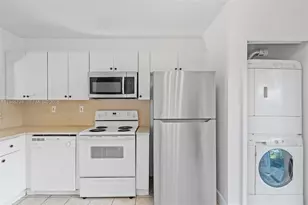 945 NE 34th Ave, Homestead, FL 33033 - Photo 21
