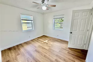 2036 NW 28th St, Oakland Park, FL 33311 - Photo 21