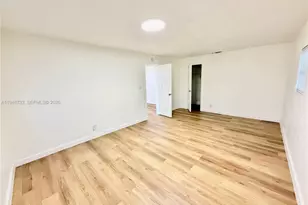 2036 NW 28th St, Oakland Park, FL 33311 - Photo 11