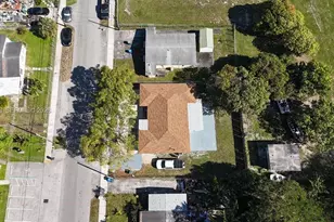 2036 NW 28th St, Oakland Park, FL 33311 - Photo 33