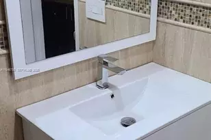 6950 Miami Gardens Dr, Hialeah, FL 33015 - Photo 9