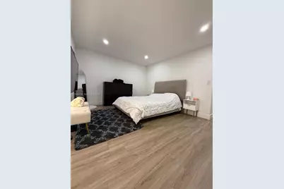 1040 NW 127th Pl #1040, Miami, FL 33182 - Photo 17