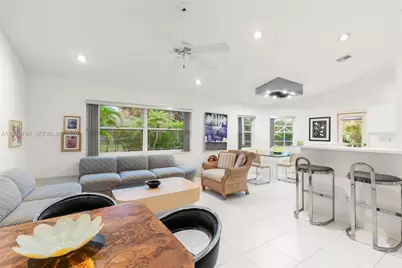 7901 NW 86th Ter, Tamarac, FL 33321 - Photo 17