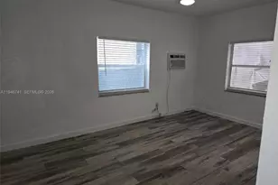 215 30th St, Miami Beach, FL 33140 - Photo 7