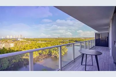 16385 Biscayne Blvd #1415, North Miami Beach, FL 33160 - Photo 25