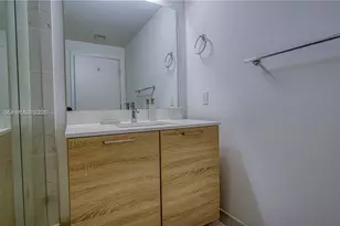 16385 Biscayne Blvd, North Miami Beach, FL 33160 - Photo 15