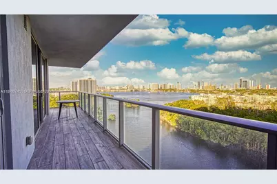 16385 Biscayne Blvd #1415, North Miami Beach, FL 33160 - Photo 5