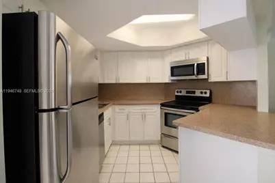 8343 Lake Dr #207, Doral, FL 33166 - Photo 5