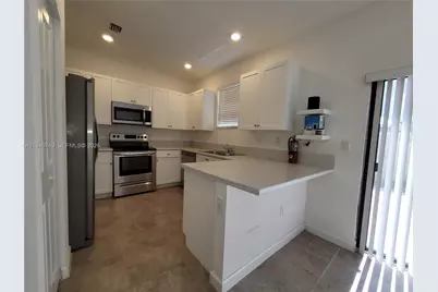 25039 SW 114th Ave, Homestead, FL 33032 - Photo 3