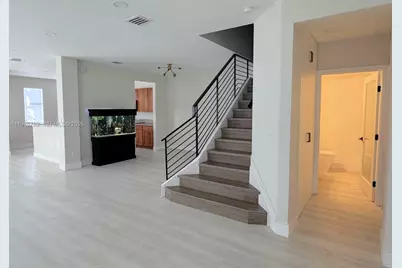 11400 NW 75th Ter, Doral, FL 33178 - Photo 17