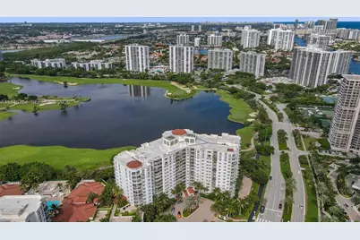 20000 E Country Club Dr #1014, Aventura, FL 33180 - Photo 25