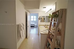 20000 E Country Club Dr, Aventura, FL 33180 - Photo 13