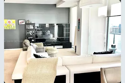 253 NE 2nd St #3903, Miami, FL 33132 - Photo 3