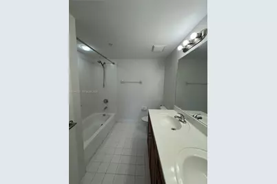 36 NW 6th Ave #1106, Miami, FL 33128 - Photo 21