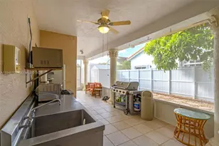 8781 NW 148th Terrace, Miami Lakes, FL 33018 - Photo 7