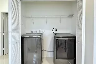 404 SW 91st Ct, Miami, FL 33174 - Photo 17