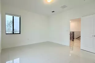 404 SW 91st Ct, Miami, FL 33174 - Photo 7