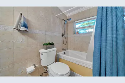 14800 NE 16th Ave, Miami, FL 33161 - Photo 25
