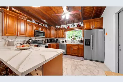 14800 NE 16th Ave, Miami, FL 33161 - Photo 9
