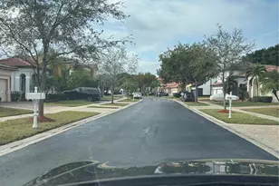 2103 NE 38th Rd, Homestead, FL 33033 - Photo 3