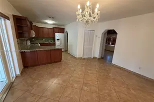 6090 W 5th Ln, Hialeah, FL 33012 - Photo 9