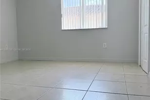 527 W 68th St, Hialeah, FL 33014 - Photo 27