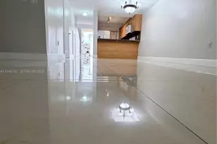 527 W 68th St, Hialeah, FL 33014 - Photo 7