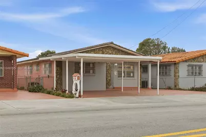 836 W 37th St, Hialeah, FL 33012 - Photo 3