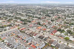 836 W 37th St, Hialeah, FL 33012 - Photo 29