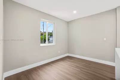 1151 NW 45th St, Miami, FL 33127 - Photo 23