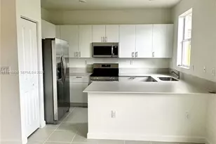 2713 SE 26th Rd, Homestead, FL 33035 - Photo 5