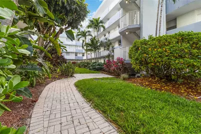 1801 S Treasure Dr #319, North Bay Village, FL 33141 - Photo 29