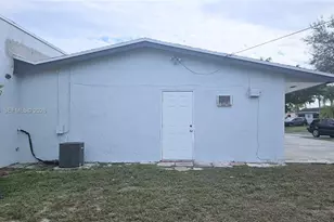 10351 SW 49th St, Miami, FL 33165 - Photo 11